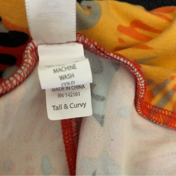 LuLaRoe TC Leggings with Medium Jacket - Picture 4 of 5